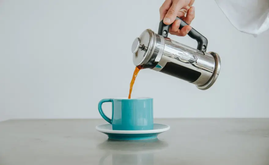 Jak parzyć kawę w domu? Kawiarka, drip, French Press - poradnik